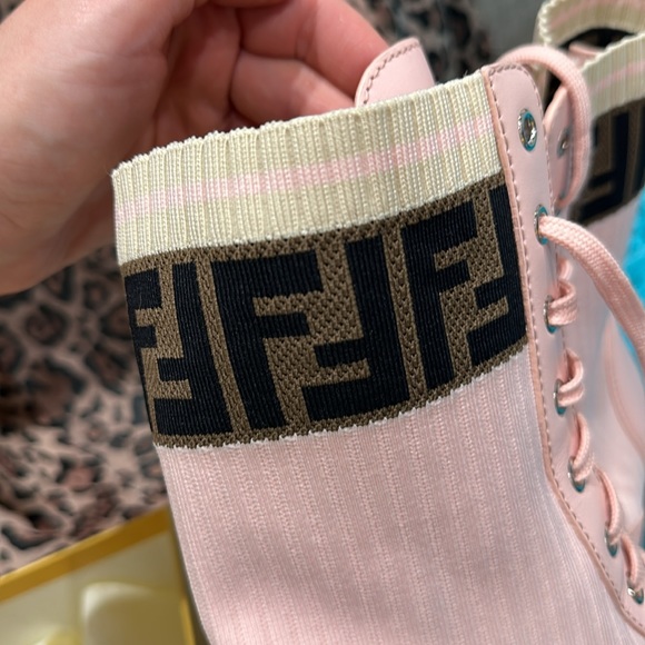FENDI ROCKOKO LOGO COMBAT BOOT very good condition!! - Picture 12 of 16